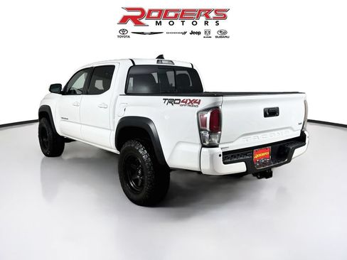 Certified 2021 Toyota Tacoma TRD Off-Road w/ Technology Package AWD/4WD image 11