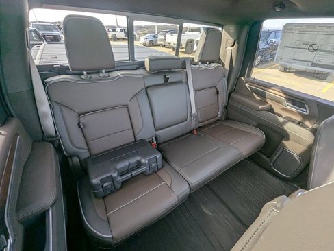 New 2026 GMC Sierra 3500 Denali w/ Denali Reserve Package image 17