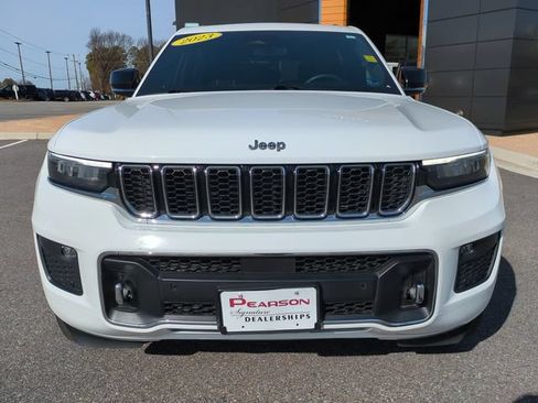 Used 2023 Jeep Grand Cherokee Overland AWD/4WD image 9