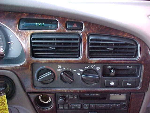 Used 1996 Toyota Camry LE w/ Elite Pkg FWD image 43