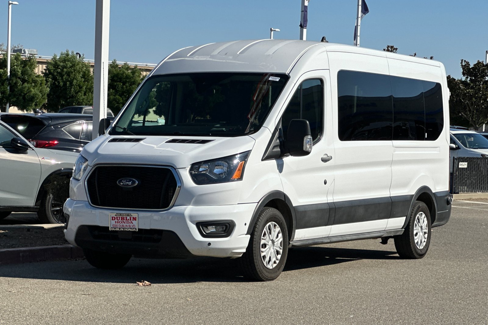 Used 2024 Ford Transit 350 XLT RWD image 8