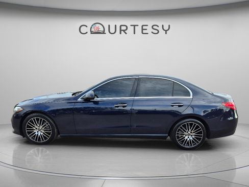 Used 2023 Mercedes-Benz C 300 4MATIC Sedan image 2