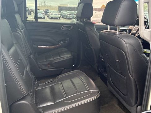 Used 2015 GMC Yukon XL Denali w/ Touring Package AWD/4WD image 18