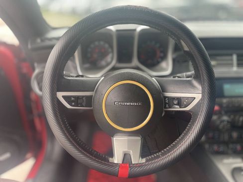 Used 2010 Chevrolet Camaro SS RWD image 13