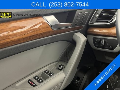Used 2023 Audi Q5 2.0T Premium Plus w/ Premium Plus Package AWD/4WD image 23