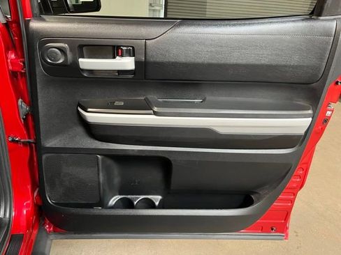 Used 2018 Toyota Tundra SR5 w/ SR5 Upgrade Package RWD image 13