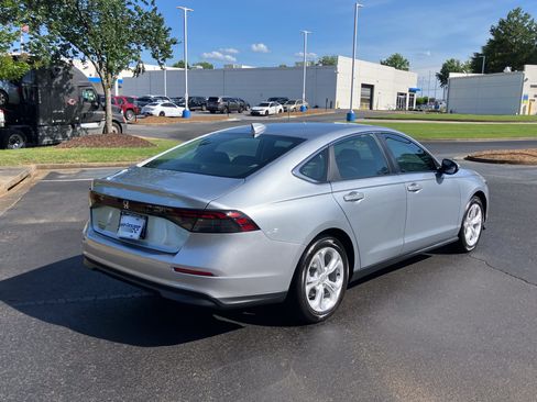 Used 2026 Honda Accord LX image 10