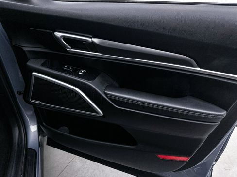 Used 2022 Kia Telluride LX image 31