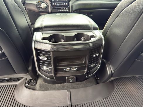 Used 2023 RAM 1500 Laramie AWD/4WD image 34