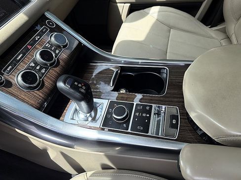 Used 2014 Land Rover Range Rover Sport HSE AWD/4WD image 18