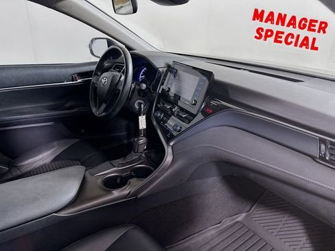 Used 2021 Toyota Camry SE FWD image 26