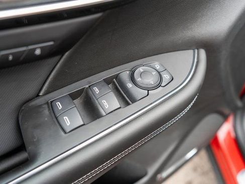 Used 2025 Buick Envision Preferred AWD/4WD image 19