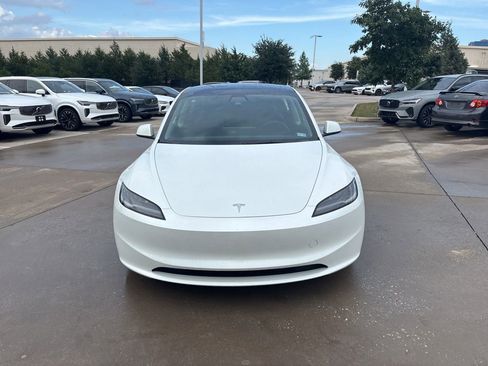 Used 2024 Tesla Model 3 Standard Range RWD image 2