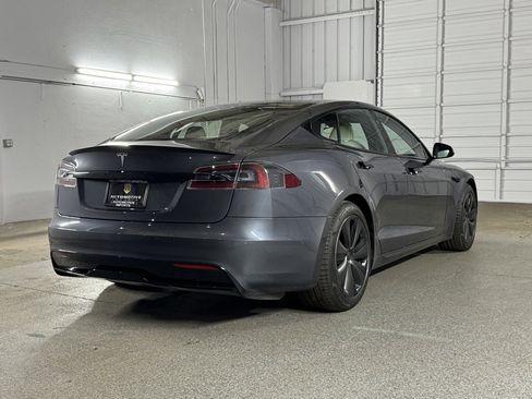 Used 2021 Tesla Model S Plaid image 10