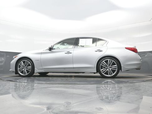 Used 2014 INFINITI Q50 Sport w/ Deluxe Technology Package image 29