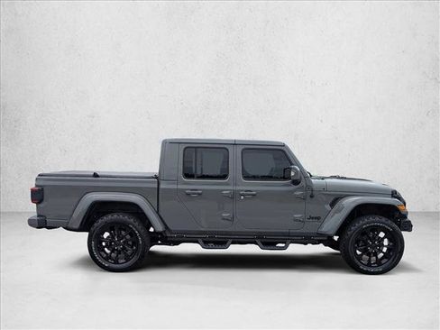 Used 2023 Jeep Gladiator Overland AWD/4WD image 4