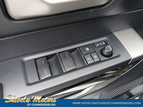 Used 2023 Toyota Tundra Limited AWD/4WD image 32