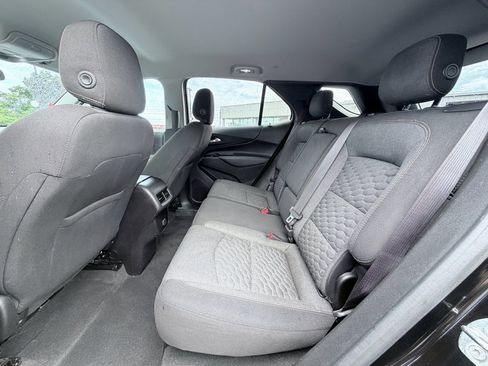 Used 2018 Chevrolet Equinox LT FWD image 26