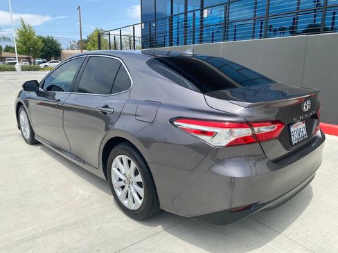 Used 2020 Toyota Camry LE w/ Carpet Mat Package FWD image 6