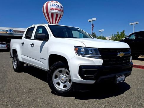 Used 2022 Chevrolet Colorado W/T image 1