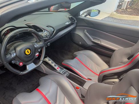 Used 2019 Ferrari 488 Spider RWD image 14