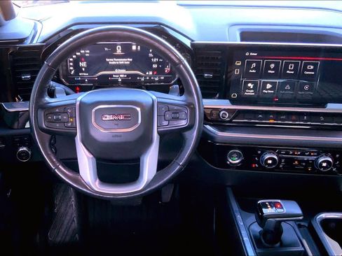Certified 2023 GMC Sierra 1500 SLT image 5