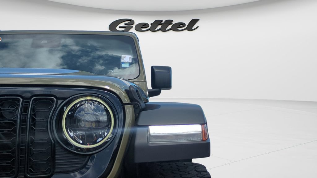 Used 2025 Jeep Wrangler Unlimited Sport AWD/4WD image 24