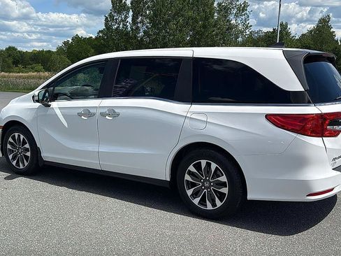 Used 2024 Honda Odyssey EX-L image 9