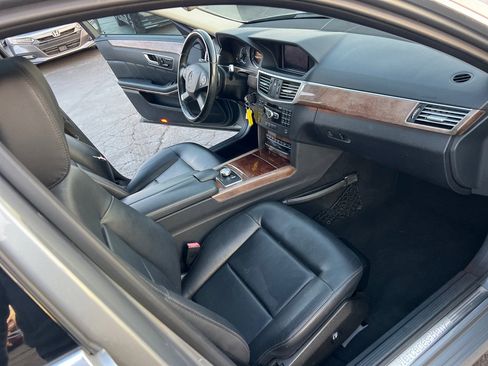 Used 2013 Mercedes-Benz E 350 4MATIC Sedan image 20