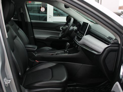 Certified 2022 Jeep Compass Latitude image 13