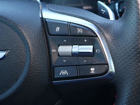 Used 2022 Genesis G70 3.3T image 24