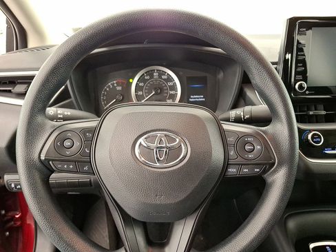 Used 2022 Toyota Corolla LE image 16