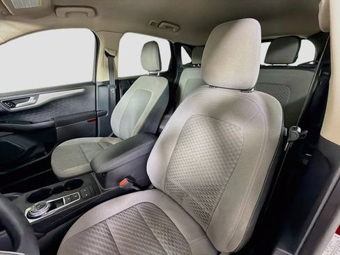 Used 2020 Ford Escape SE FWD image 14
