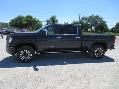 New 2026 GMC Sierra 2500 Denali Ultimate AWD/4WD image 10
