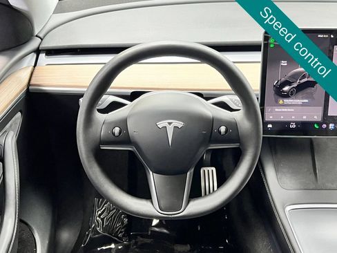 Used 2025 Tesla Model Y Performance AWD/4WD image 11