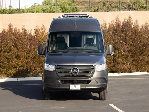 Used 2021 Mercedes-Benz Sprinter 4500 w/ Parking Package image 5
