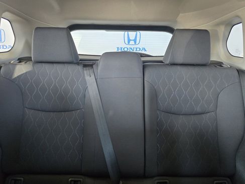 Used 2023 Toyota Corolla Cross LE image 8