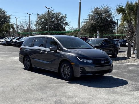 New 2026 Honda Odyssey Touring image 2