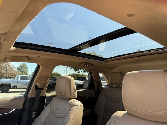 Used 2022 Cadillac XT5 Sportv w/ Platinum Package AWD/4WD image 32