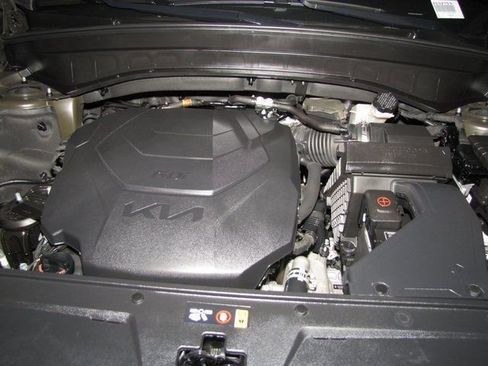 Used 2022 Kia Telluride EX w/ EX Premium Package image 23