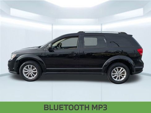 Used 2017 Dodge Journey SXT w/ Comfort/Convenience Group image 2