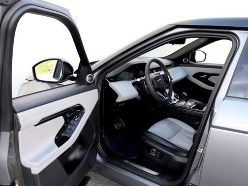 Used 2021 Land Rover Range Rover Evoque R-Dynamic SE image 2