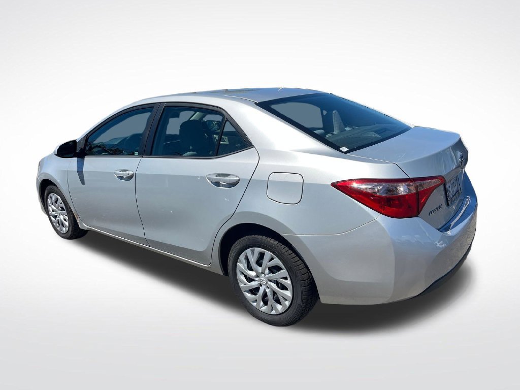 Used 2019 Toyota Corolla LE FWD image 3