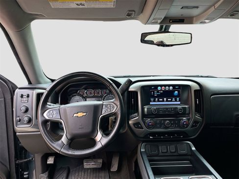 Used 2018 Chevrolet Silverado 1500 LT w/ All Star Edition image 9
