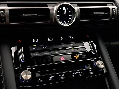 Used 2021 Lexus IS 350 F Sport image 29