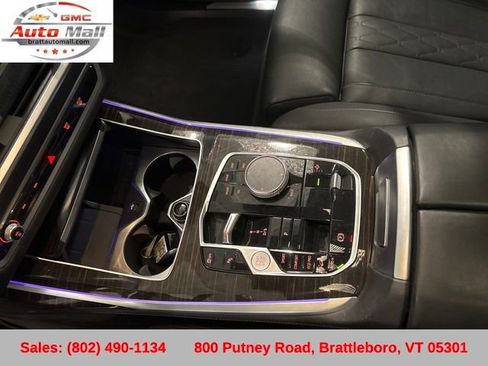 Used 2024 BMW X7 xDrive40i w/ Climate Comfort Package image 25