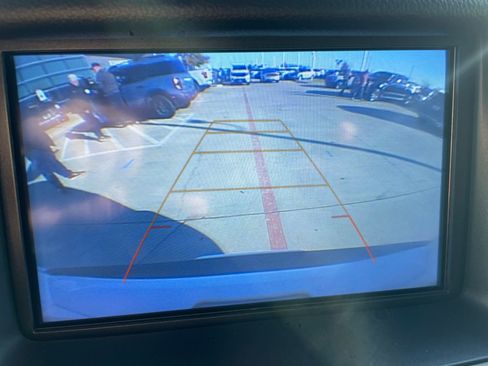 Used 2019 GMC Yukon SLT image 18