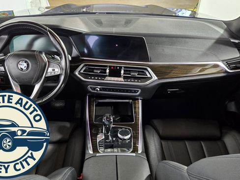 Used 2020 BMW X5 xDrive40i w/ Parking Assistance Package image 25