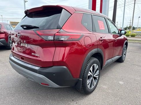 Certified 2023 Nissan Rogue SV w/ SV Premium B Package AWD/4WD image 4