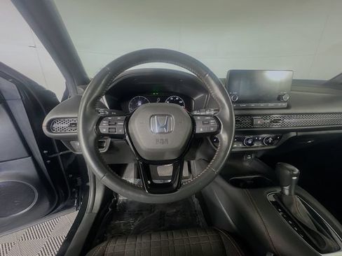 Used 2024 Honda HR-V Sport image 14